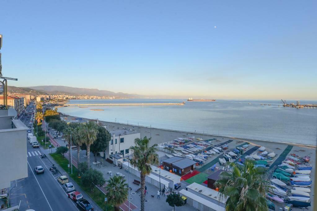Brezza Marina Vadoalmare Immobiliare Vado Ligure Luaran gambar