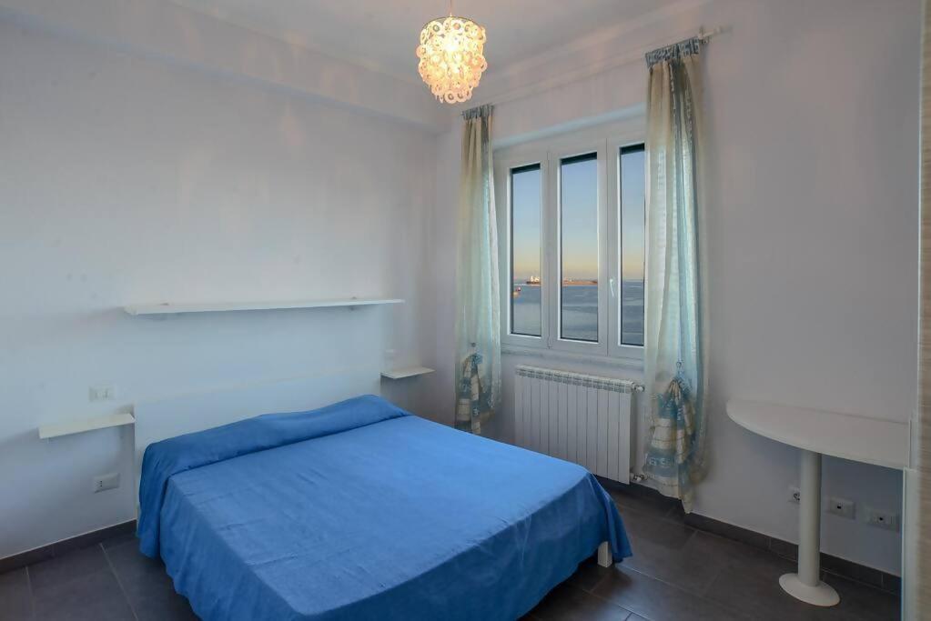 Brezza Marina Vadoalmare Immobiliare Vado Ligure Bilik gambar